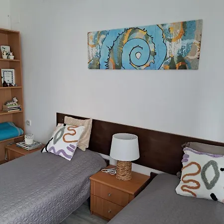 Sunny In Location Apartment